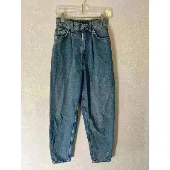 Zara Women's Jeans Distressed Size: 2 Color: Blue RN# 77302 - Picture 1 of 10